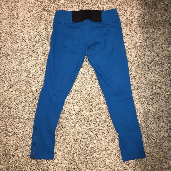 🌸Buy 1 Get 1 FREE Blue Leggings with Zippers on the bottom - Picture 2 of 2